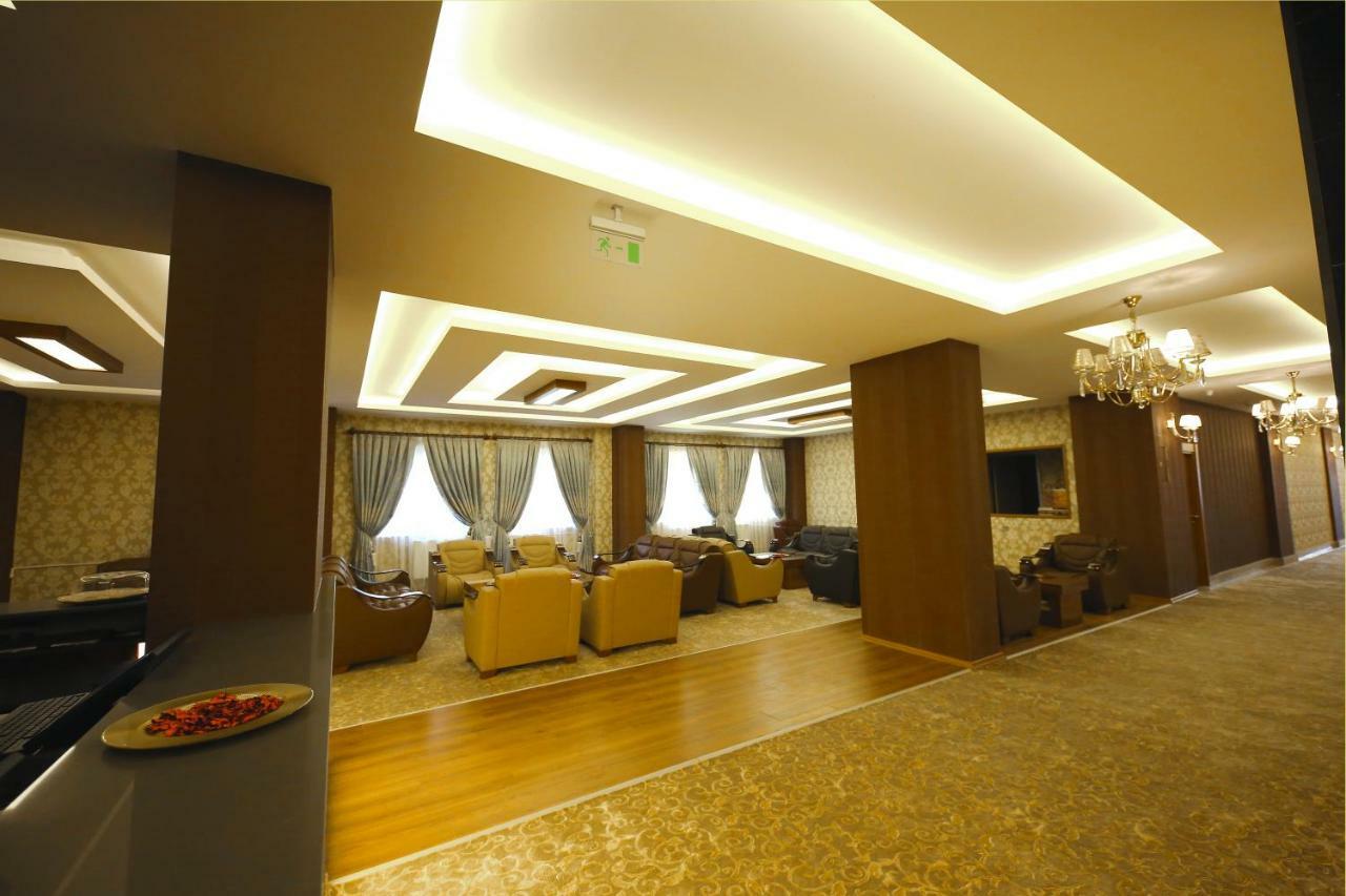 Taht Palace Hotel Van Bagian luar foto